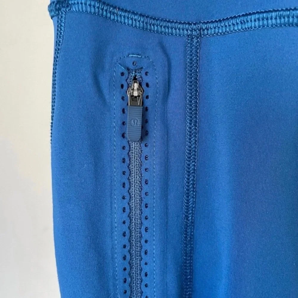 Lululemon‎ Invigorate 7/8 Tight Poseidon